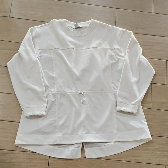 Athleta Triumph Hybrid Creneck - Picture 2 of 5